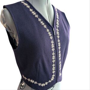 Gap Y2K‎ blue and white wool embroidered vest size small